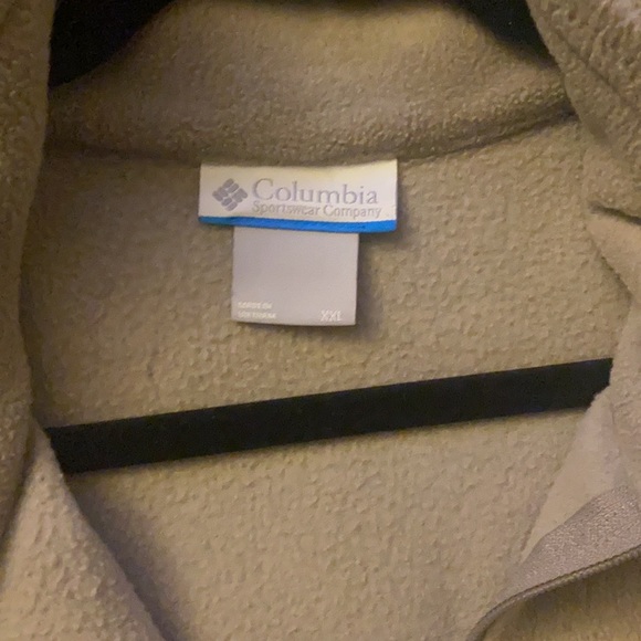 Columbia Men’s XXL vest worn one time. Excellent condition. - Picture 3 of 3